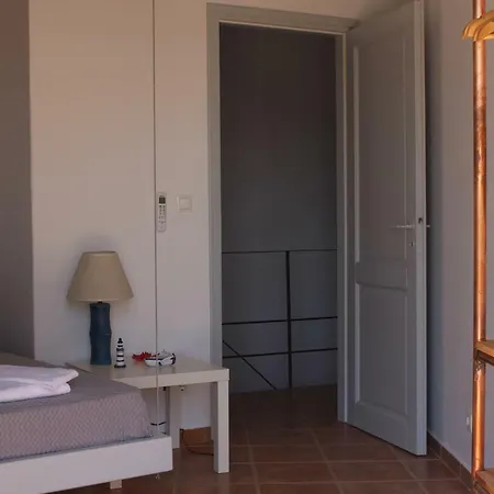 Casa De La Roca , , Paros Villa *